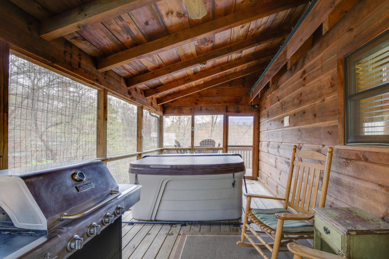 Smoky Mountains Cabin With Hot Tub, Deck And Views! سيفيرفيل المظهر الخارجي الصورة